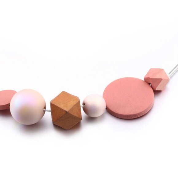 Statement bead beaded art necklace wood wooden jewelry fashion pink brown new - Picture 6 of 6